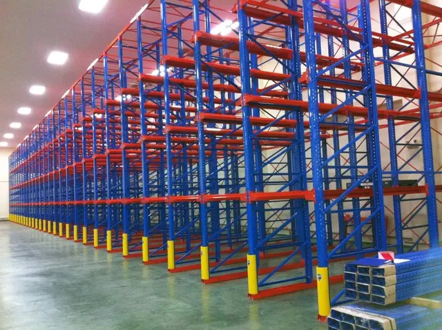 Drive In pallet rack